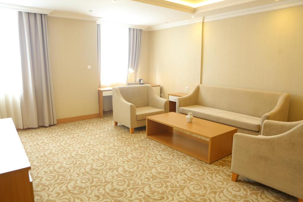 executive suite room